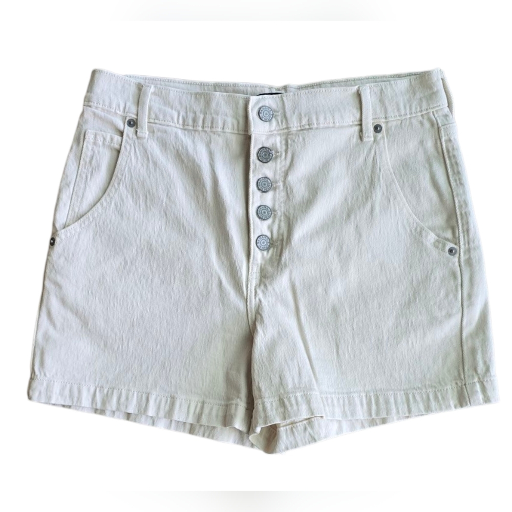Ecru Jean Shorts with  Button Closure